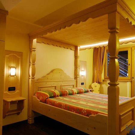 Residence Baita Cusini リヴィーニョ エクステリア 写真