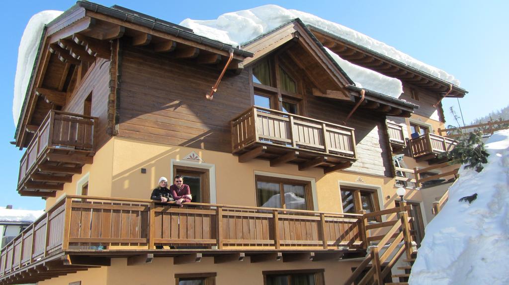 Residence Baita Cusini リヴィーニョ エクステリア 写真